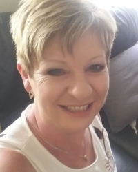 Tracy Foster, Dip.Couns, Dip.CBT Registered (MBACP) Tracy Foster, Dip.Couns, Dip.CBT Registered (MBACP)