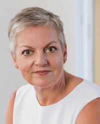 Stella Marklew MBACP Reg (Accred) Stella Marklew MBACP Reg (Accred)