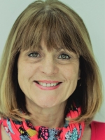Vallie Beagle MA / Dip.Counselling/ IFS/ & Accredited EMDR Therapist Vallie Beagle MA / Dip.Counselling/ IFS/ & Accredited EMDR Therapist