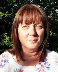 Kay Johnston MBACP, BA (Hons), CPCAB Diploma Kay Johnston MBACP, BA (Hons), CPCAB Diploma