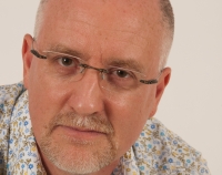 Tony Larkin FDA, BA (Hons), MBACP Reg .Accerd Tony Larkin FDA, BA (Hons), MBACP Reg .Accerd