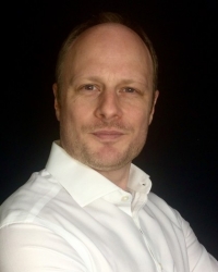 Tim Grimwade Dip CBH, MNCH (reg.), Cognitive Hypnotherapist Tim Grimwade Dip CBH, MNCH (reg.), Cognitive Hypnotherapist