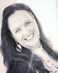 Kaidi Bowen, CPCC, ICF Member, Accredited coach. Kaidi Bowen, CPCC, ICF Member, Accredited coach.