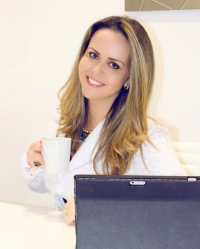 Carolina Capellari Simon (BSc, PG Dip, CISSN) Harley Street Nutritionist Carolina Capellari Simon (BSc, PG Dip, CISSN) Harley Street Nutritionist