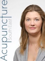 Eleanor Henderson BSc (Hons) Lic Acupuncture MBAcC Eleanor Henderson BSc (Hons) Lic Acupuncture MBAcC